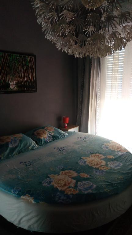 B&B Il Pisolo Алба Екстериор снимка