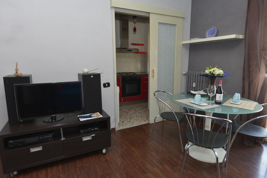 B&B Il Pisolo Алба Екстериор снимка
